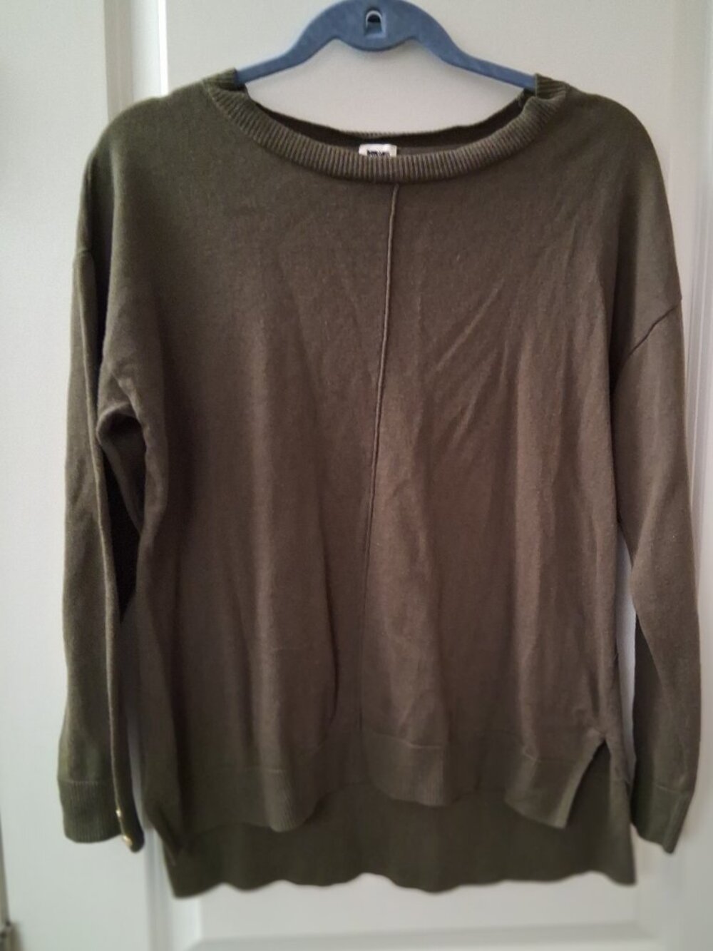 Anne Klein Women's Olive Green Crew Neck Front Seam High Low Sweater